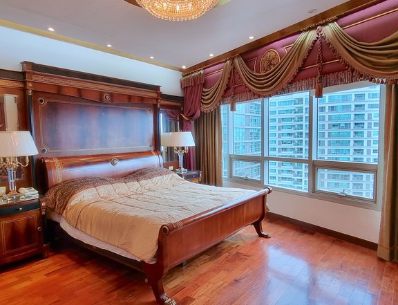 186.00 sqm 3-bedroom Condo For Sale in Makati Metro Manila