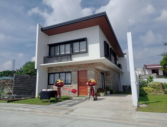 ZAPOTE MODEL TOWNHOUSE FOR SALE