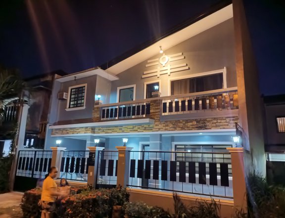 Pre-Owned 4-bedroom Single Detached House For Sale in Paranaque