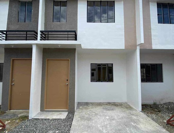 2-bedroom Townhouse For Sale in Plaridel Bulacan