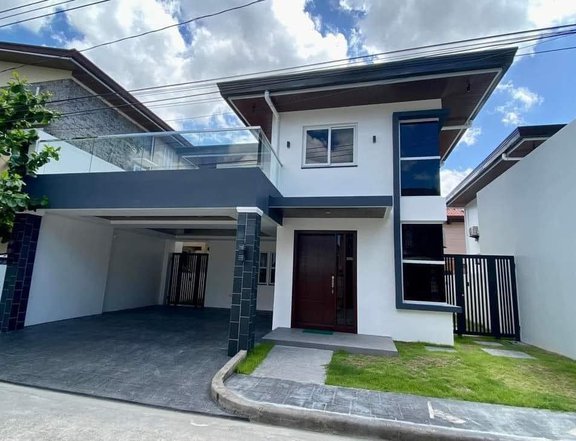 4-Bedroom Fully-furnished House For Rent in Angeles Pampanga