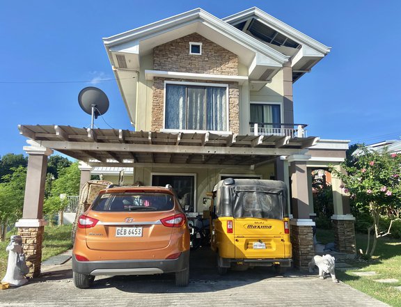 4-bedroom Single Detached House For Sale in Cordova Cebu