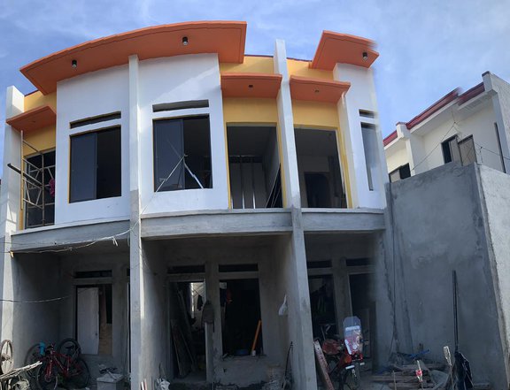 AFFORDABLE 2-BEDROOM TOWNHOUSE IN UPS 5 PARANAQUE