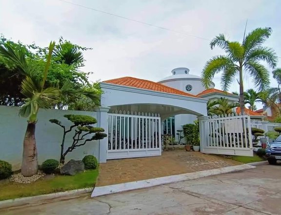 FOR SALE: FURNISHED MANSION  WITH SWIMMING POOL (3 Titles)