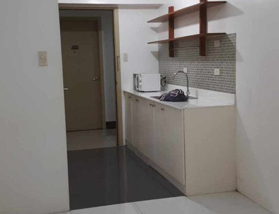 Semi-Furnished Studio Unit for Rent near Ayala the 30th Pasig