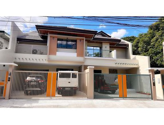 3-bedroom House and Lot in Teachers Village Quezon City