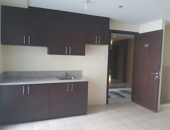 2BR For Sale Condo in Mandaluyong Rent to Own near Makati