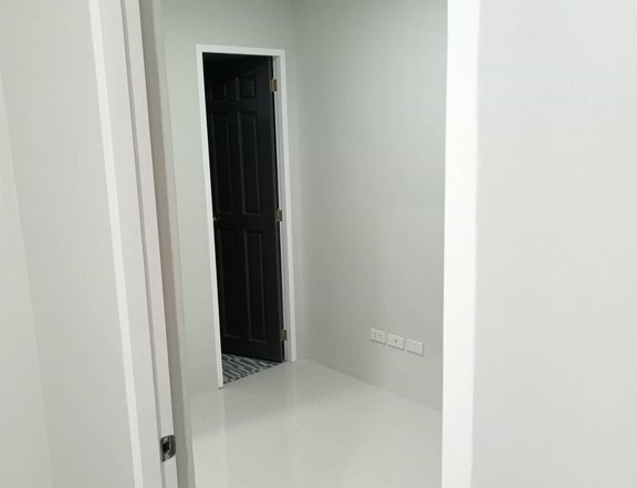 RFO 4 Storey 4-bedroom Townhouse For Sale in Quezon City
