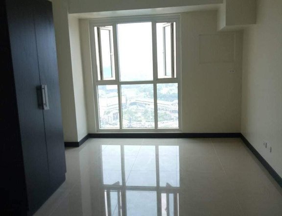 Rent to Own Condo at Pioneer