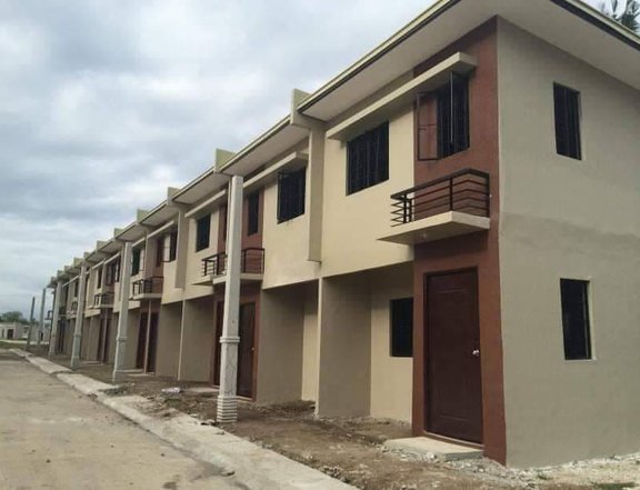 SEMI-FINISHED WITH 3 BEDROOM AVAILABLE IN OTON, ILOILO