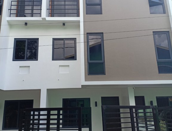 READY FOR OCCUPANCY 3-BEDROOM 3-STOREY TOWNHOUSE NEAR SM NORTH TRINOMA