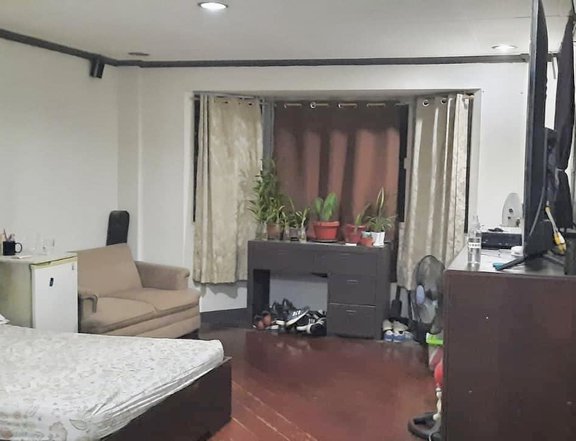 3 Bedroom Townhouse For Sale in Kapitolyo Pasig Near Capitol Commons