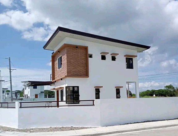 house and lot beach front in batangas