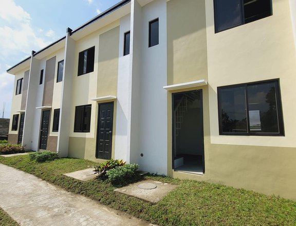 2-bedroom Townhouse For Sale in Tanza Cavite- WDV- Low Downpayment