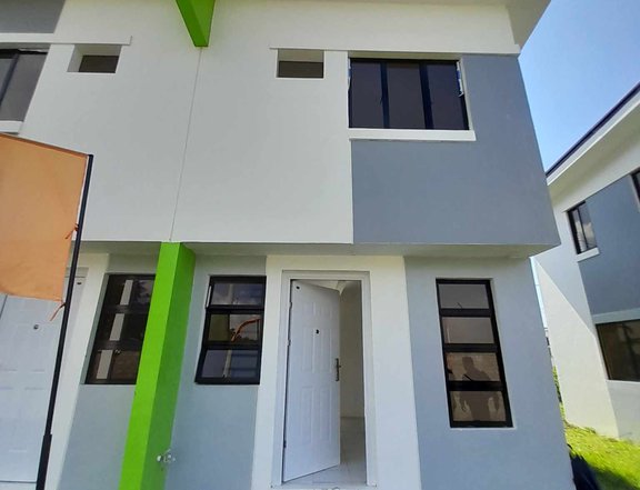 2-bedroom Townhouse - P12k monthly in Tanza Cavite