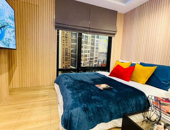 Japanese condo for sale in Pioneer Mandaluyong - Preselling 13K per month