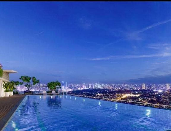 THE VALERON TOWER BY DMCI HOMES LOCATED AT PASIG CITY (PRE-SELLING)