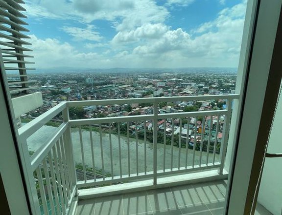3BR CONDO FOR RENT THE GROVE BY ROCKWELL PASIG