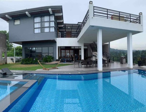 MODERN MINIMILISTIC HOUSE & LOT FOR SALE OVERLOOKING VIEW METRO MANILA