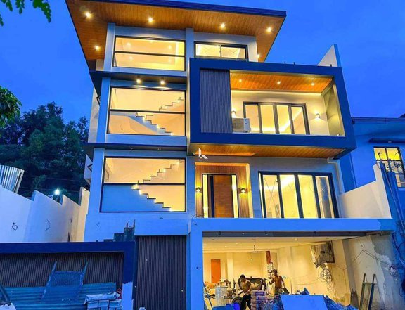 4BR Multi-level Modern Contemporary Home w/City & Lake View For Sale