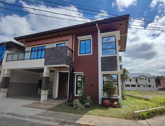 Furnished Modern Rustic 5-bedroom House For Sale in Angeles Pampanga