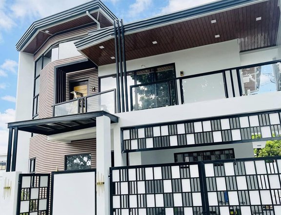 4-bedroom House For Sale in Mabalacat Pampanga