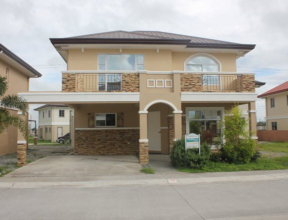 4 Bedroom House and Lot for Sale in Angeles City near Clark Airport