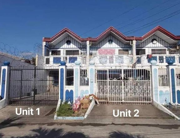 2 UNIT TOWNHOUSE IN ANGELES CITY NEAR MARQUEE MALL AND SM CLARK.