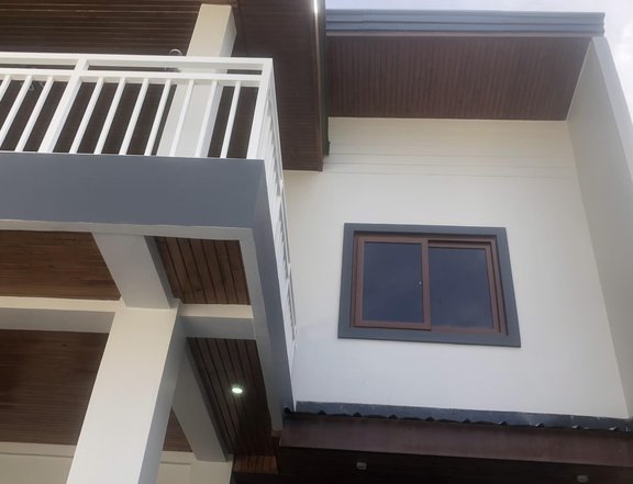 NEWLY BUILT ELEGANT HOUSE AND LOT IN SAN LUIS BAGUIO CITY