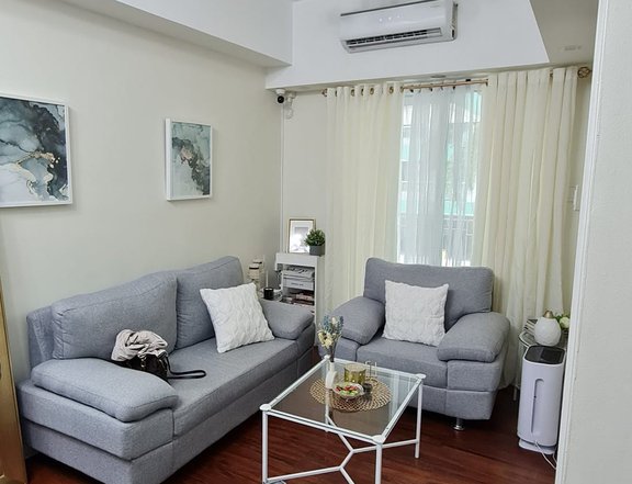 Furnished 1-BR Condo for Rent in Bay Gardens Pasay near MOA