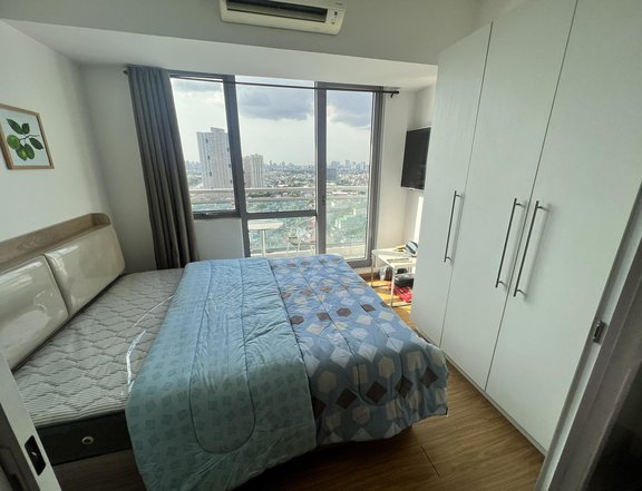 1-bedroom Condo For RENT in Mandaluyong Metro Manila, Acqua residences