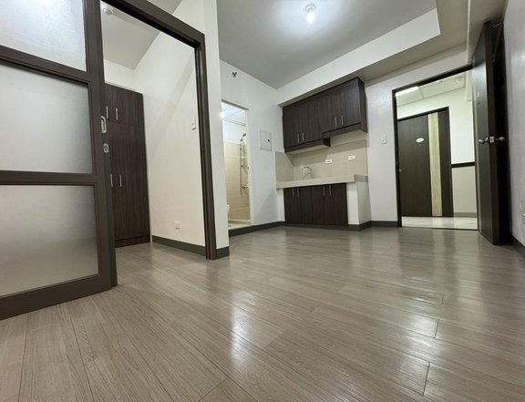 NEW Rent-to-own Pioneer Heights Condo, Mandaluyong