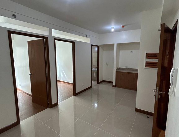 2-BR Condo for Rent in Palm Beach West, Macapagal, Roxas Blvd., Pasay