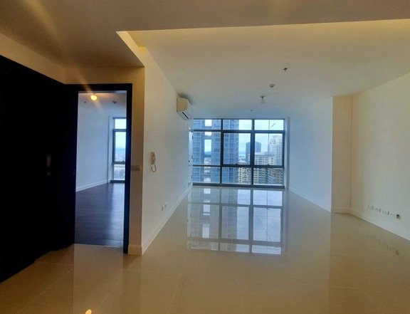 Brandnew 1BR w/ Parking at West Gallery Place for only 80k/month!