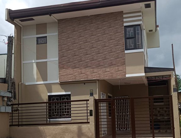 3-bedroom Single Attached House For Sale in Fairview Quezon City / QC