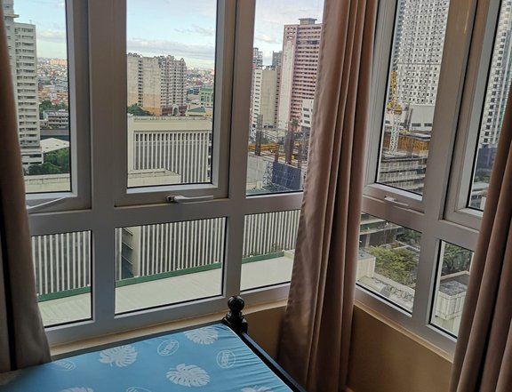 Two Bedroom in Victoria De Makati Loft Type for sale all in price