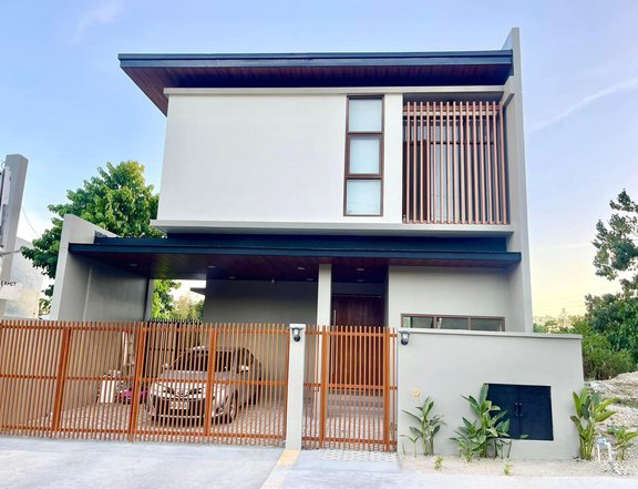 3-Bedroom House and Lot for Sale + Swimming Pool at Talisay City, Cebu