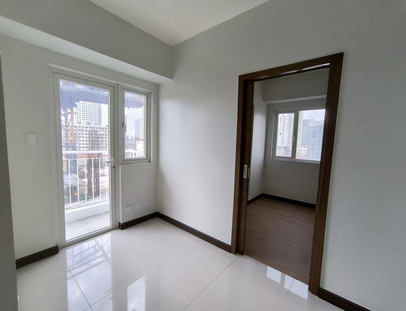 Ready For Occupancy 28.00 sqm 1-bedroom Condo For Sale in Manila Bay Pasay