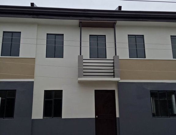 2-bedroom Townhouse For Sale in Lapu-Lapu (Opon) Cebu