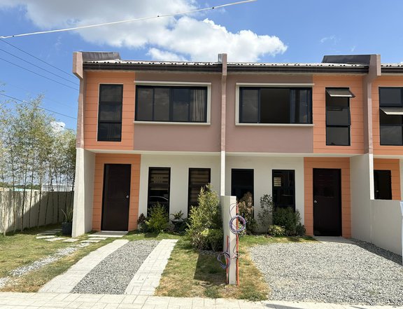 2-bedroom Townhouse For Sale in Angeles Pampanga