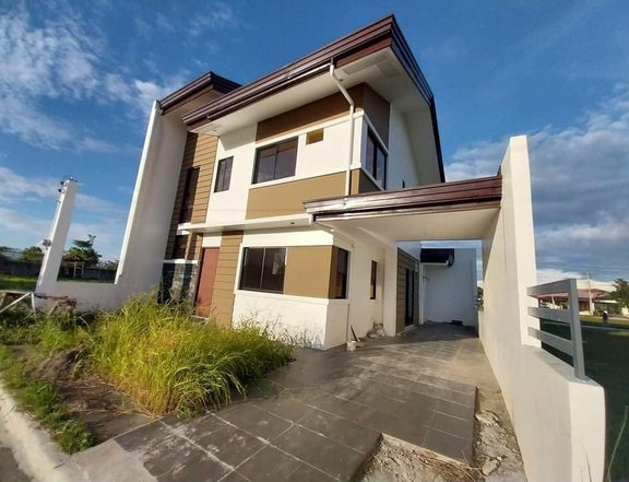 3-bedroom Single Attached House for Sale in Cordova Cebu