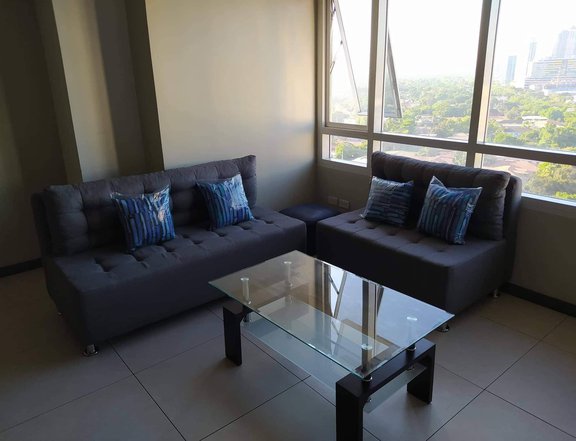 Fully Furnished 2BR condo for Rent in The Columns Legaspi Village