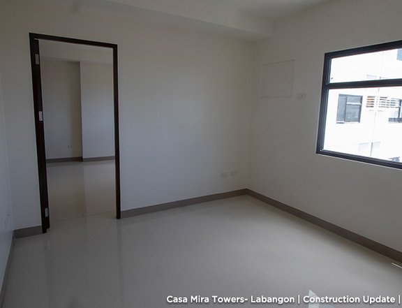 RFO UNIT FOR SALE IN CASA MIRA TOWERS-LABANGON