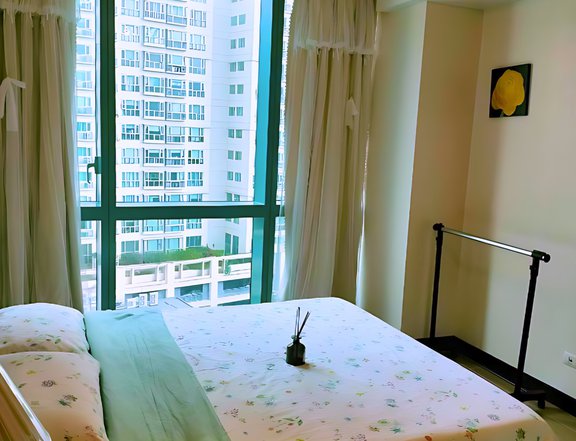 44.00 sqm 1-bedroom Condo For Rent in 8 Forbes Burgos circle BGC