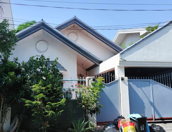 For Sale: House & Lot in Paranaque City at Better Living Subdivision