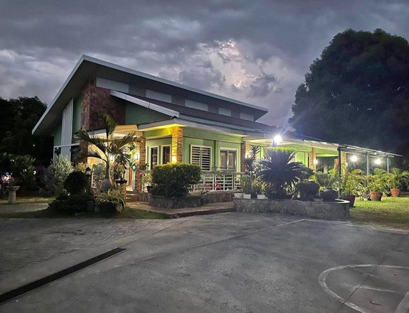 FOR SALE RETIREMENT FARM HOUSE WITH POOL IN MAGALANG NEAR CLARK