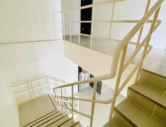 3-bedroom Bi-level with balcony Condo For Sale in Pasig Metro Manila