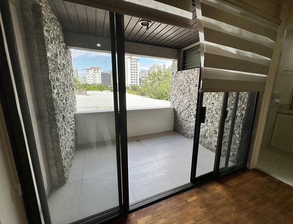 FR/FS: Maryville Place Condominium 2BR 143sqm Parking Maids Kamputhaw