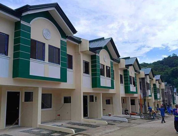 RFO & PRE SELLING!! HOUSE AND LOT in ANTIPOLO!! LA GRANDEZA SUBD