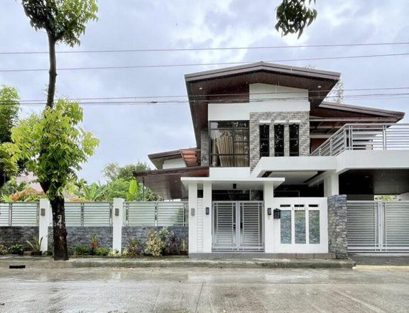 LUXURIOUS 5-BEDROOM HOUSE AND LOT FOR SALE IN TELABASTAGAN, SAN FERNANDO, PAMPANGA